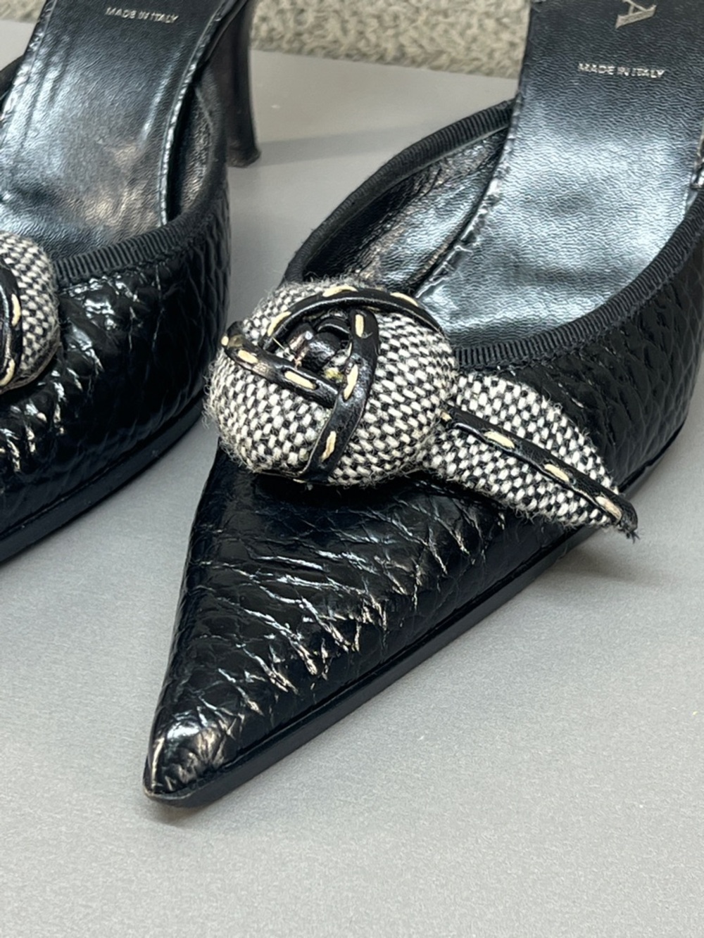 Prada Black Pointed-Toe Leather Mules with Knotted Textile Accent - Picture 4 of 14